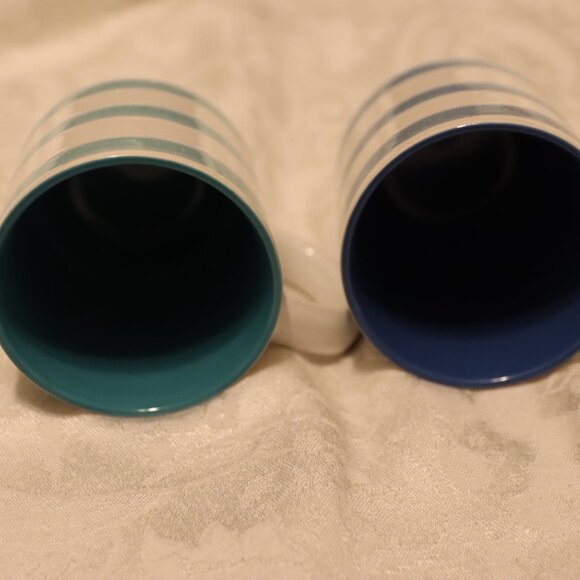 Set of Two Striped Boston Warehouse Trading Corp. stacking mugs blue and white - Picture 4 of 8